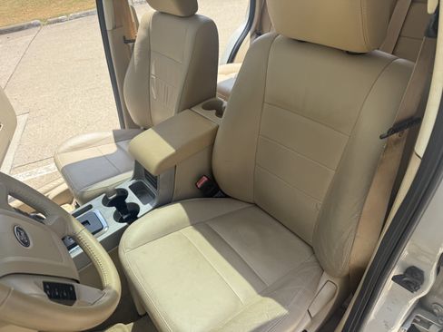 Used 2009 Ford Escape XLT FWD image 19