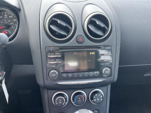 Used 2014 Nissan Rogue S w/ Convenience Package AWD/4WD image 18