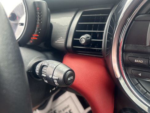 Used 2016 MINI Cooper 4-Door Hardtop FWD image 30