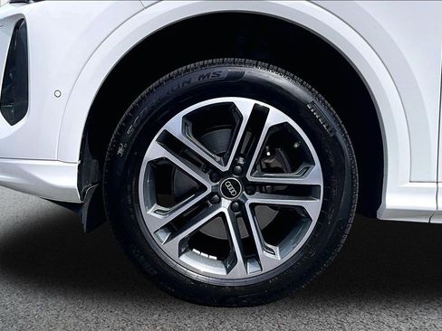 Used 2025 Audi Q5 Premium w/ Convenience Package AWD/4WD image 34