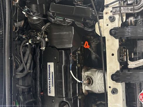 Used 2015 Honda CR-V LX image 10