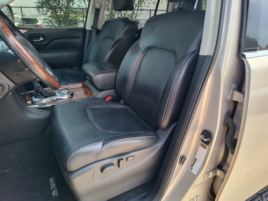 Used 2018 INFINITI QX80 2WD w/ Driver Assistance Package image 2