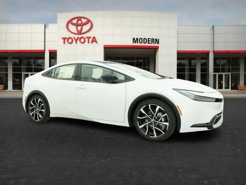 New 2026 Toyota Prius Plug-In Hybrid image 28