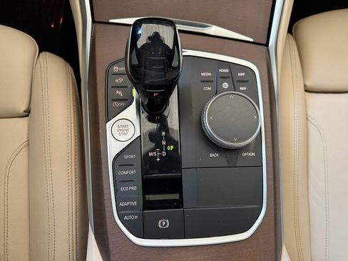 Used 2021 BMW 330i Sedan w/ Executive Package image 27