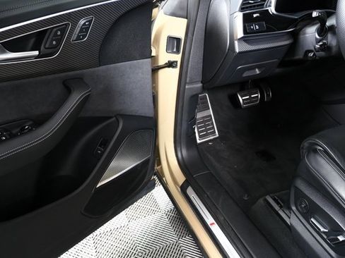 Used 2024 Audi SQ8 Prestige image 8