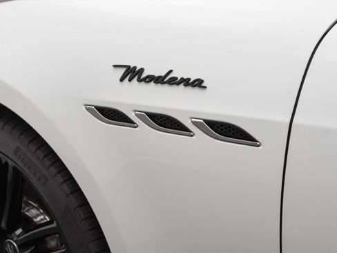 New 2024 Maserati Ghibli Modena image 31