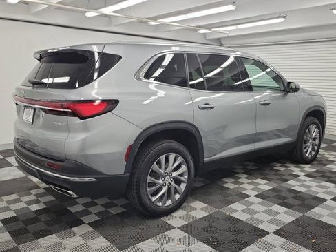 Used 2025 Buick Enclave Preferred FWD image 6