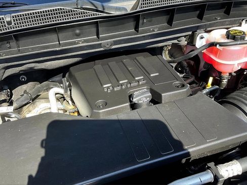 Used 2024 GMC Sierra 1500 SLE image 34