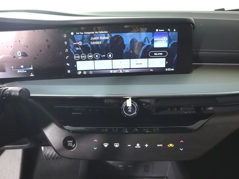 New 2026 Nissan Murano SL image 17