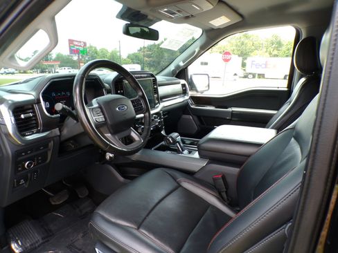 Used 2021 Ford F150 Lariat image 28