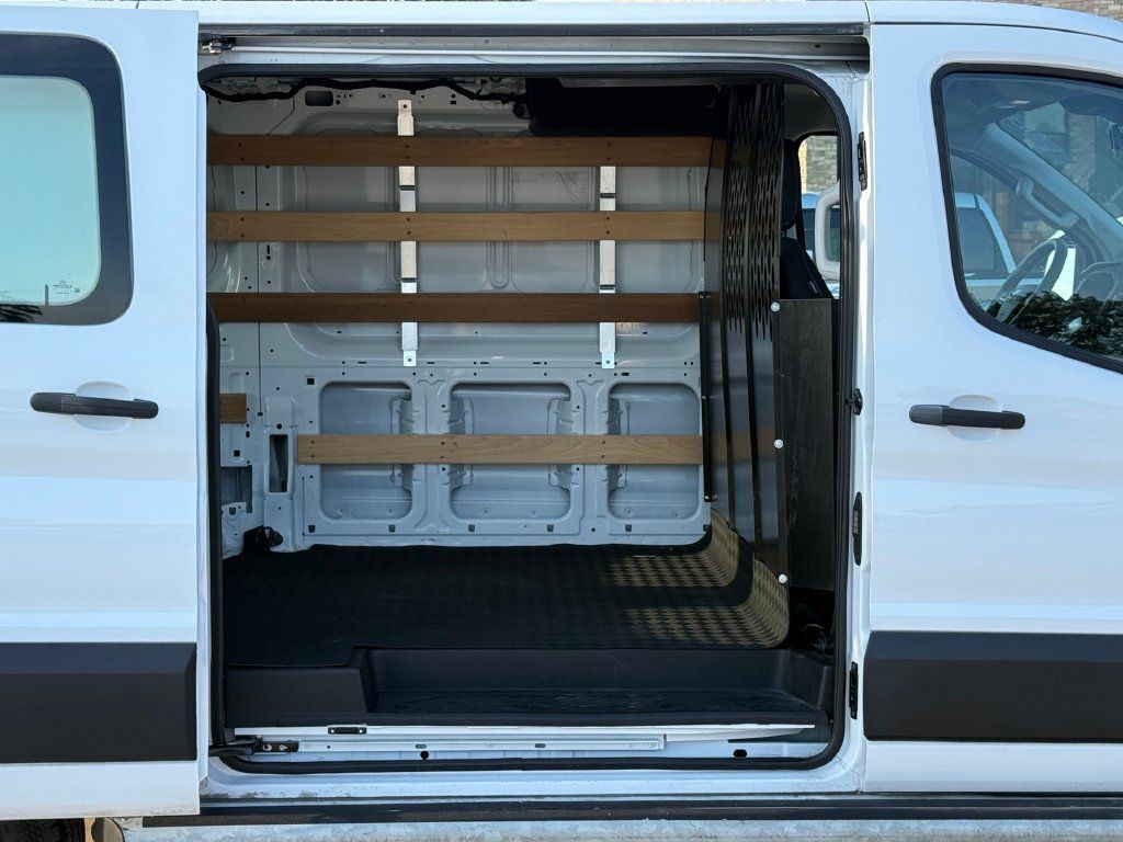 Used 2025 Ford Transit 250 Low Roof w/ Exterior Upgrade Package RWD image 21