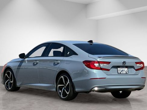 Used 2022 Honda Accord Sport image 3