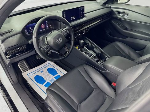 Used 2023 Honda Accord Sport image 9