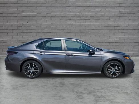 Used 2024 Toyota Camry SE FWD image 6