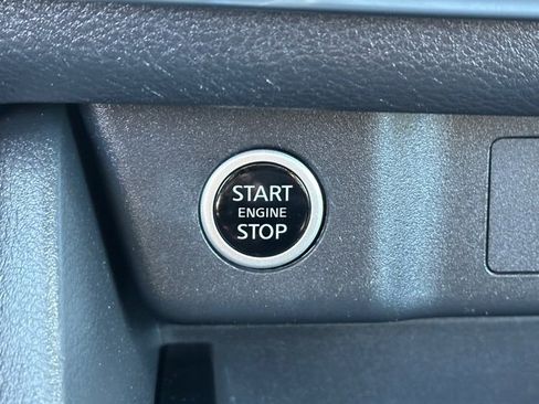 Certified 2023 Nissan Rogue SV w/ SV Premium Package image 38