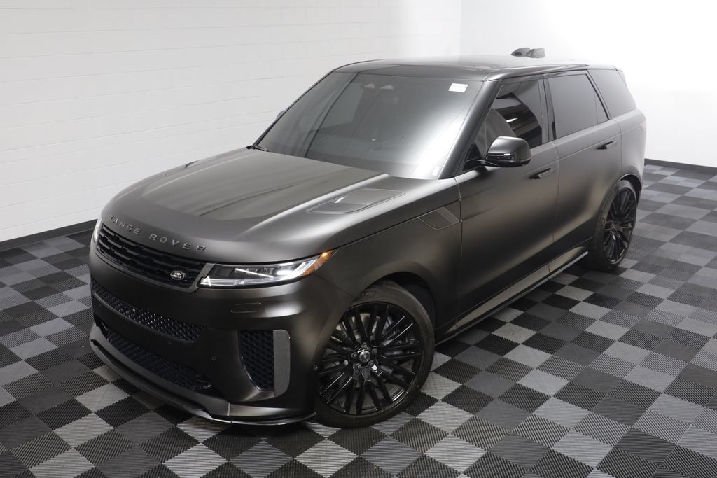 Used 2024 Land Rover Range Rover Sport AWD/4WD image 2