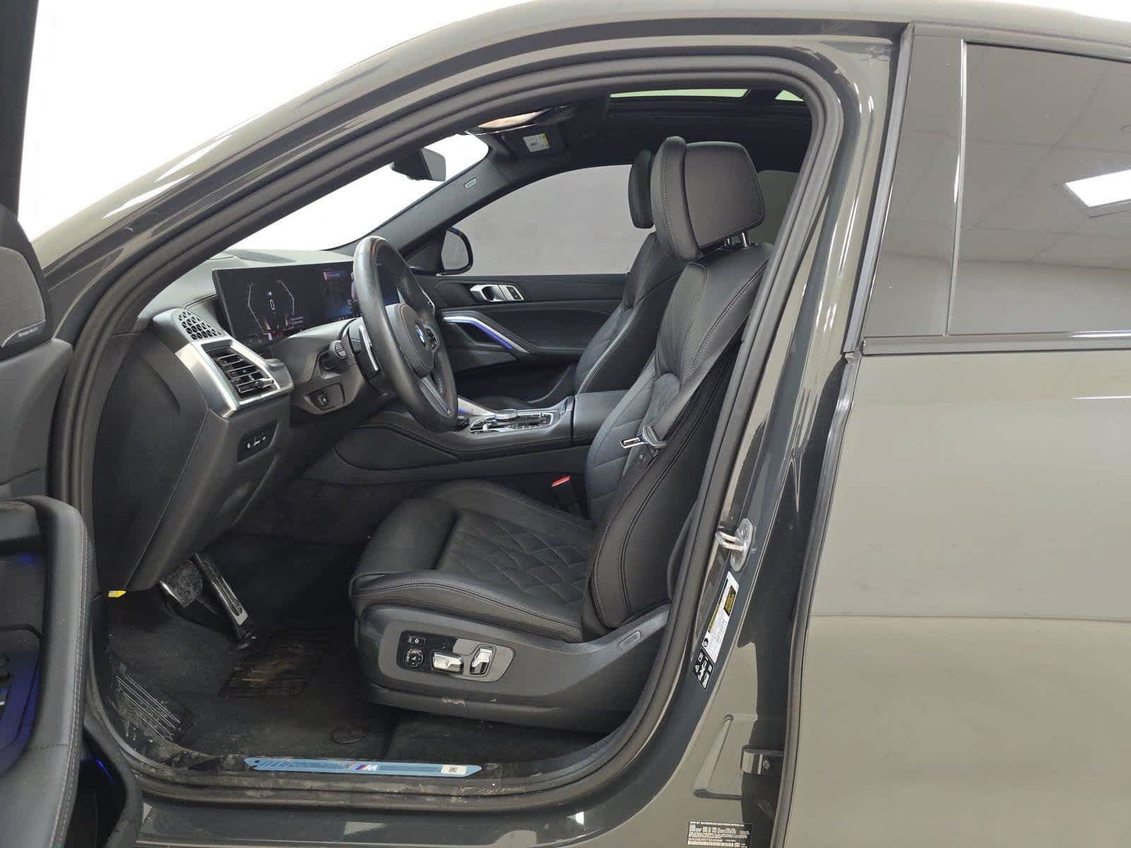 Used 2026 BMW X6 xDrive40i w/ Premium Package AWD/4WD image 4