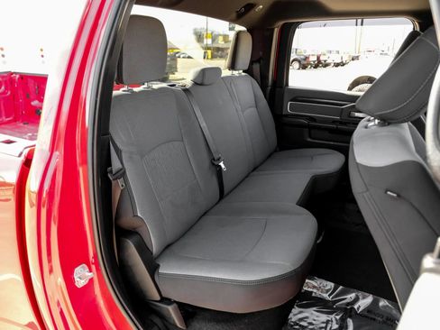 Used 2023 RAM 3500 Big Horn AWD/4WD image 40