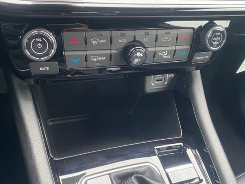 New 2026 Jeep Compass Limited AWD/4WD image 22