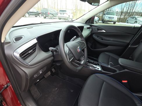 Certified 2025 Buick Encore GX Sport Touring w/ Comfort Package image 14