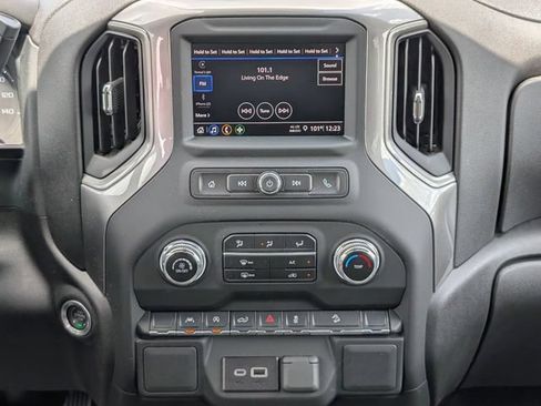 Used 2024 GMC Sierra 1500 Pro w/ Pro Value Package AWD/4WD image 15