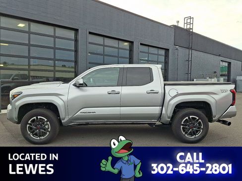 Used 2024 Toyota Tacoma TRD Sport image 7