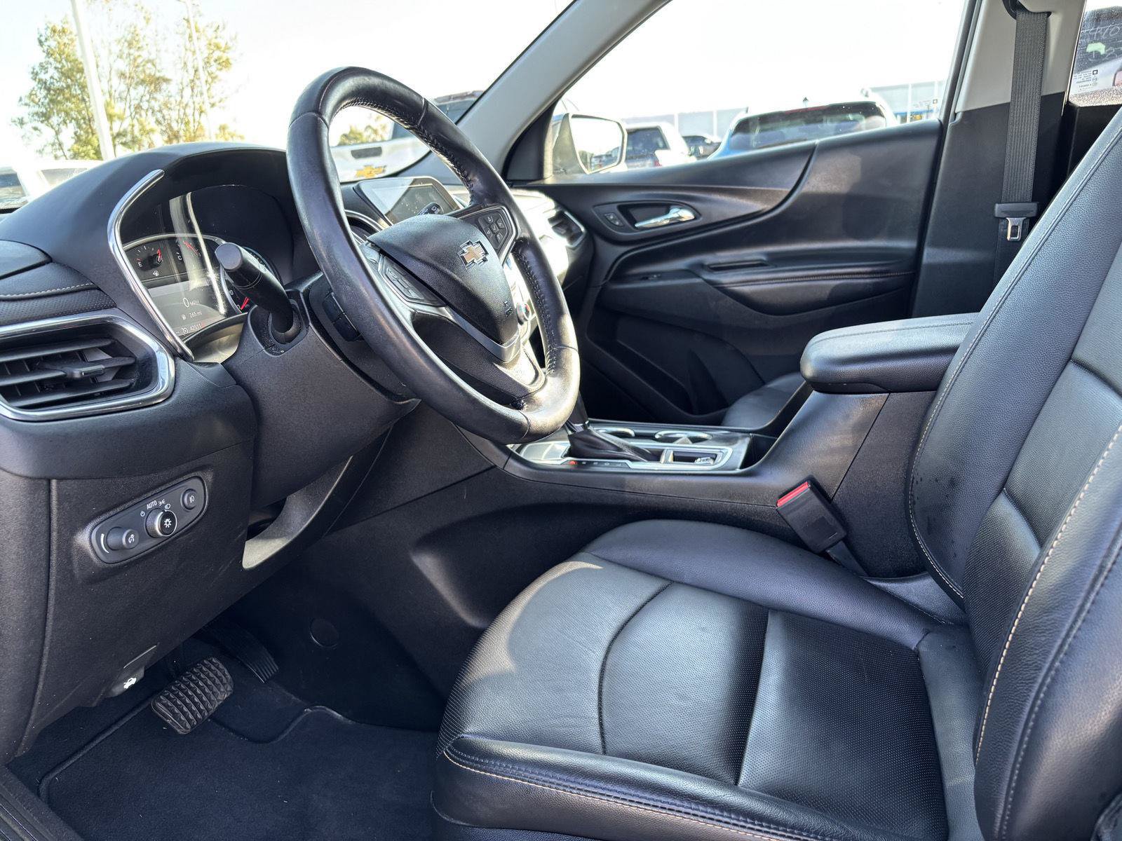 Used 2019 Chevrolet Equinox Premier FWD image 14