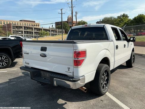 Used 2014 Ford F150 XLT w/ Trailer Tow Package RWD image 4