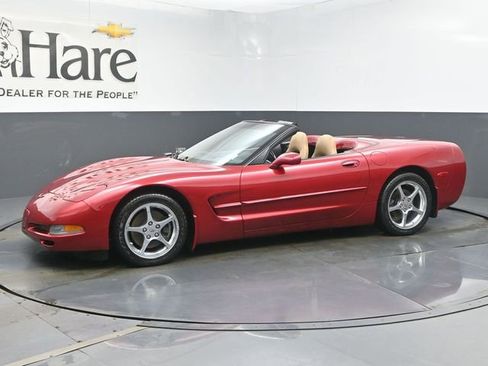 Used 2000 Chevrolet Corvette Convertible w/ Memory Pkg RWD image 30