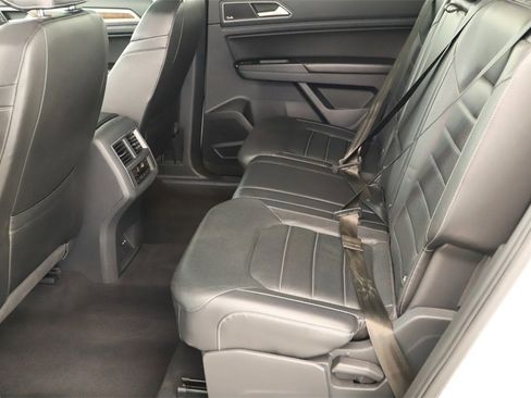 Used 2018 Volkswagen Atlas SEL Premium image 28