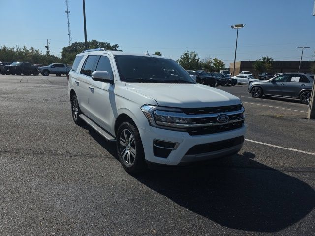 Used 2022 Ford Expedition Limited RWD image 1
