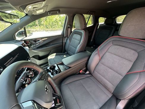 New 2025 Chevrolet Blazer EV RS image 20