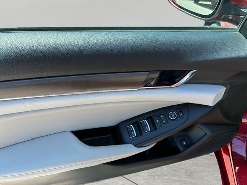 Used 2019 Honda Accord LX image 10