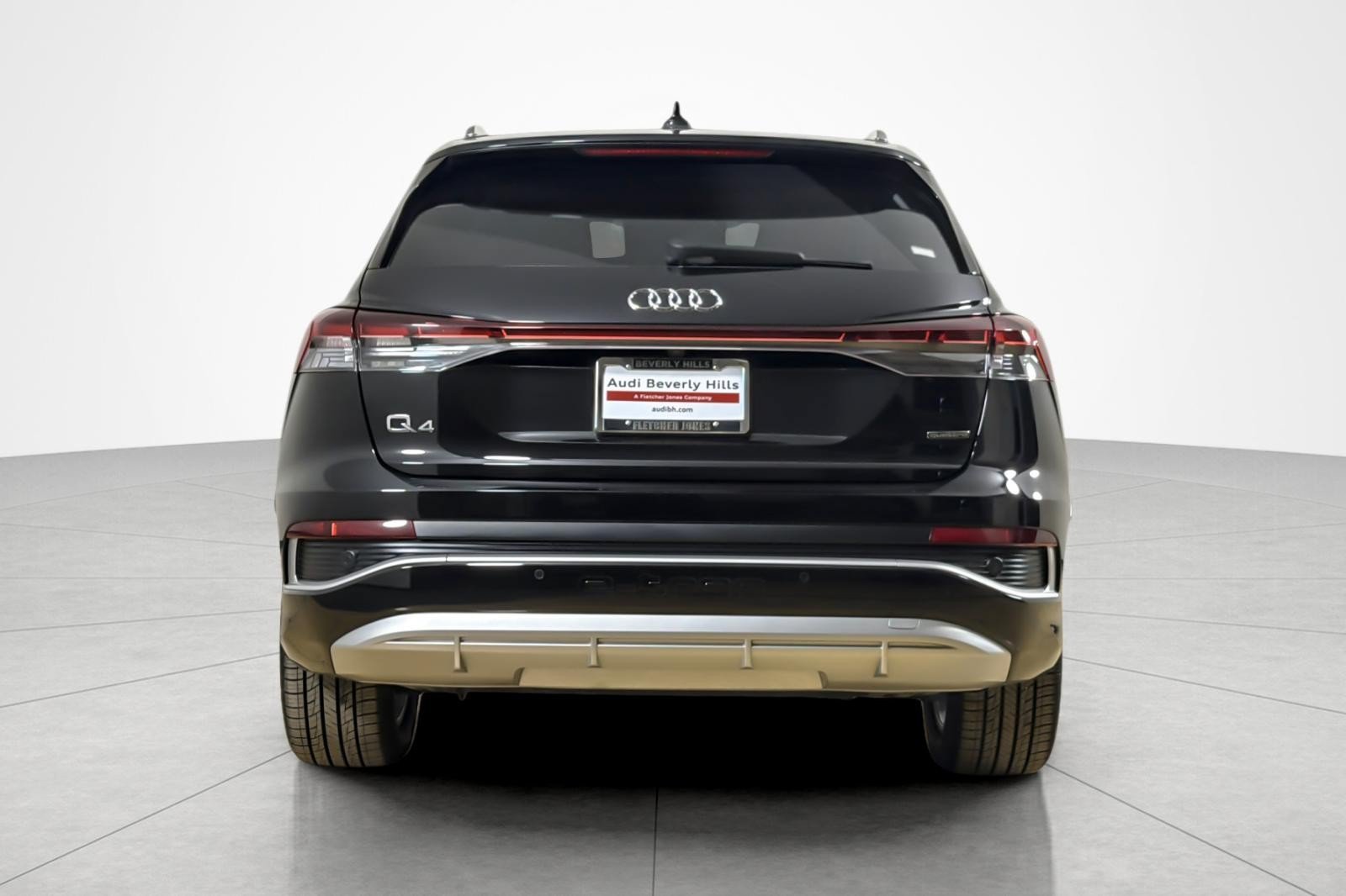 Certified 2023 Audi Q4 e-tron Premium w/ Convenience Package AWD/4WD image 4