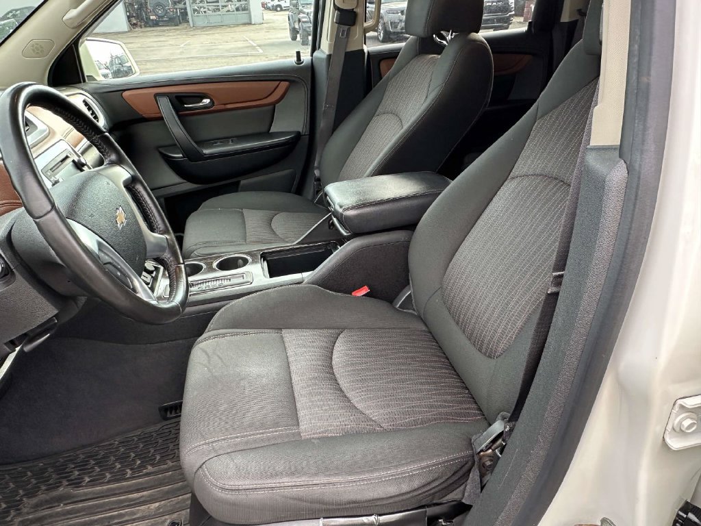 Used 2015 Chevrolet Traverse LT AWD/4WD image 20