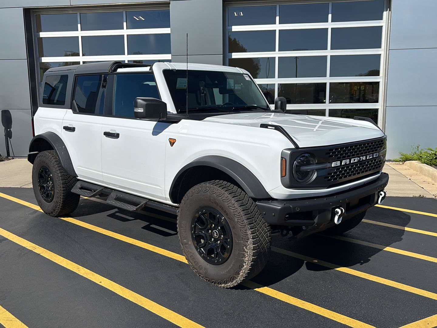 Certified 2024 Ford Bronco Badlands AWD/4WD image 2