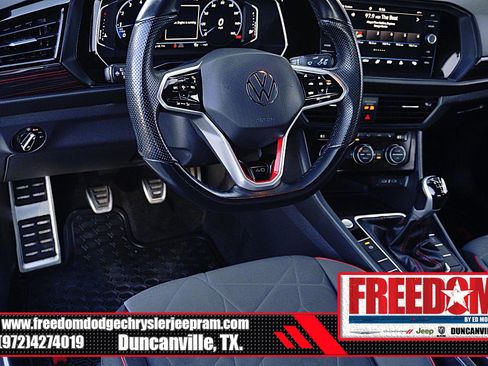 Used 2024 Volkswagen Jetta GLI 40th Anniversary Edition image 26