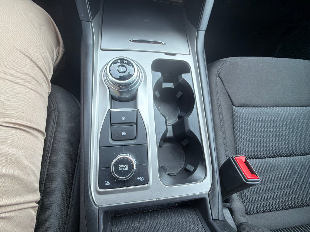 Used 2023 Ford Explorer XLT AWD/4WD image 22