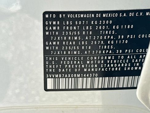 Used 2024 Volkswagen Tiguan SE AWD/4WD image 34