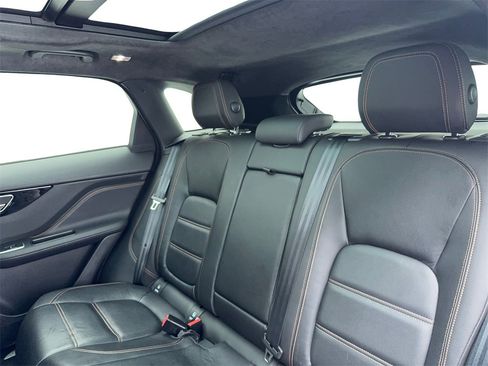 Used 2020 Jaguar F-PACE Prestige image 37
