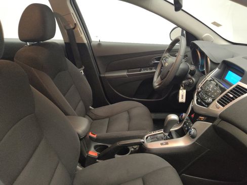 Used 2016 Chevrolet Cruze LT FWD image 21