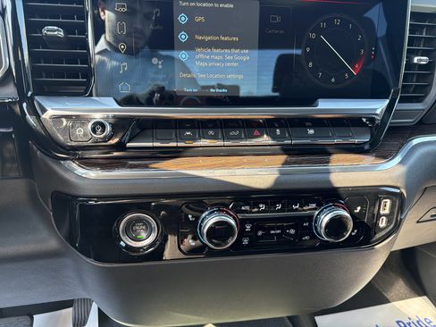 Certified 2023 GMC Sierra 1500 Elevation image 14