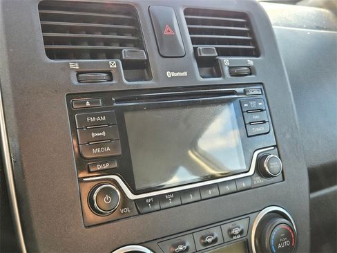 Used 2016 Nissan Leaf S w/ Charger Package image 14