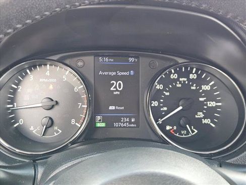Used 2018 Nissan Rogue SV FWD image 11