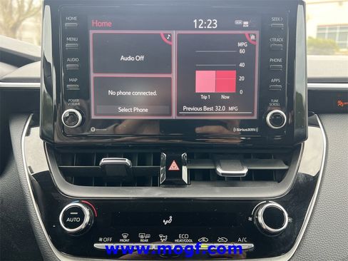 Used 2022 Toyota Corolla SE image 8