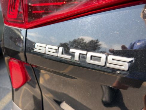 Certified 2023 Kia Seltos SX AWD/4WD image 8