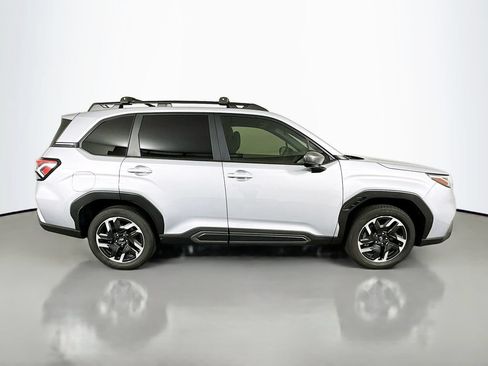 Used 2025 Subaru Forester Limited w/ Popular Package #1 AWD/4WD image 4