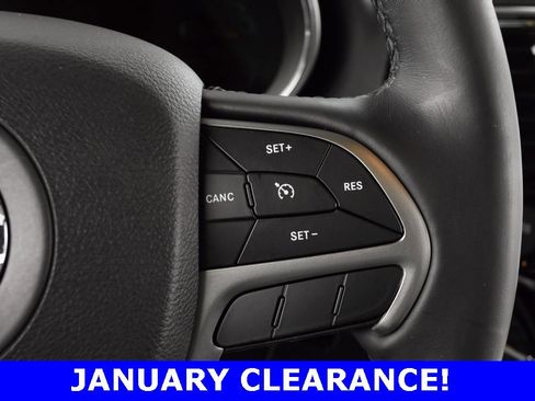 Used 2019 Jeep Grand Cherokee Limited w/ Trailer Tow Group IV image 26