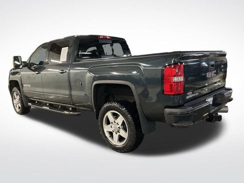 Used 2019 GMC Sierra 2500 SLT w/ Duramax Plus Package image 3