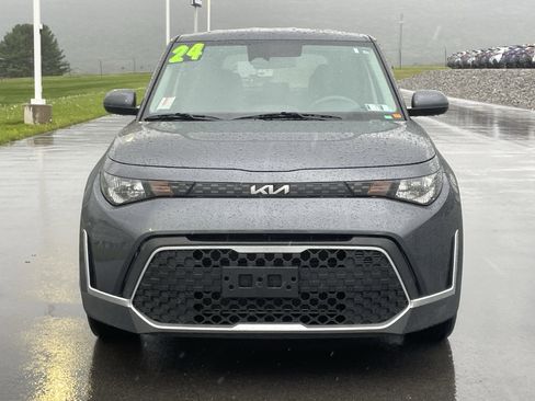 Used 2024 Kia Soul LX w/ Option Group 015 FWD image 9